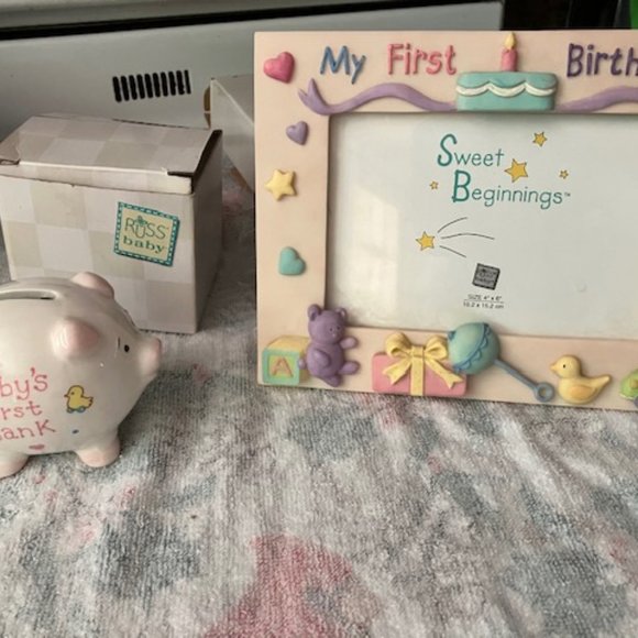 Set Russ Berrie & Co. Baby First Piggy Bank & My First Birthday Frame - Picture 1 of 11
